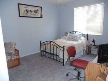 2B/2B House, Gated near Aliente Casino, Near VA Hosp, Speedway, 