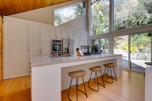 Fridge, microwave, stovetop, dishwasher - Luxe Santa Rosa Home ~ 3 Mi to Downtown! (Santa Rosa)