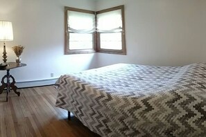 4 habitaciones, tabla de planchar con plancha y wifi gratis 