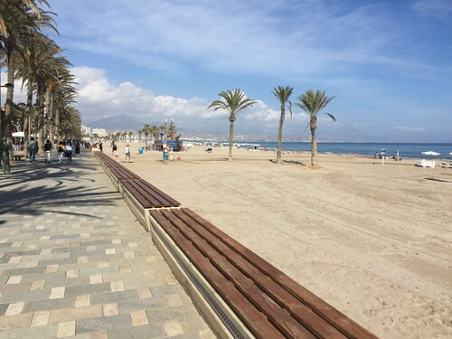 110m2 appartement + 18m2 terrasse et grande piscine, Alicante, Playa San Juan