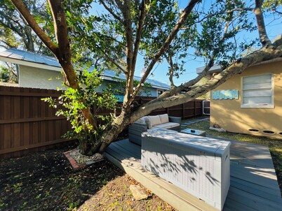 10 minutes from Clearwater Beach