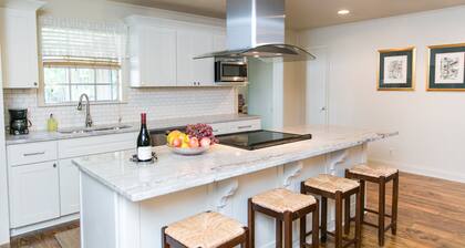 Cozy Cottage on Little Tehfuncte River