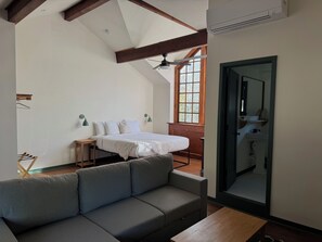 Oak Suite | 獨特設計、獨特裝修、熨斗/熨衫板、免費 Wi-Fi