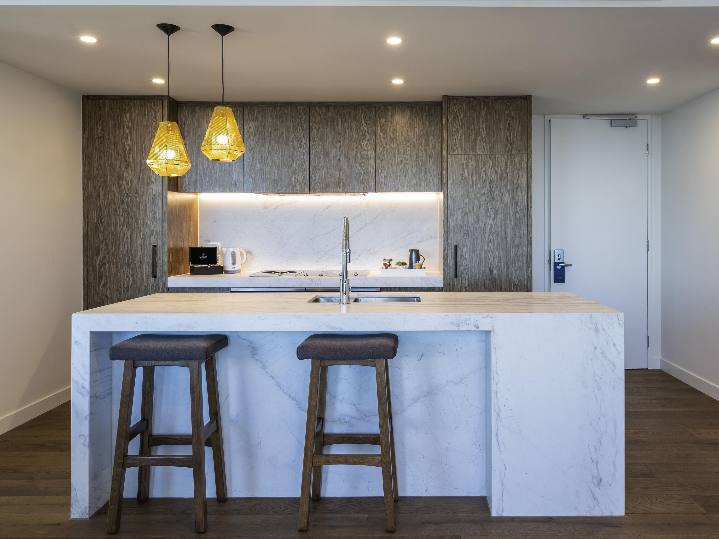 客房, 多张床, 阳台 | 防过敏的被褥、客房内保险箱、办公桌、隔音