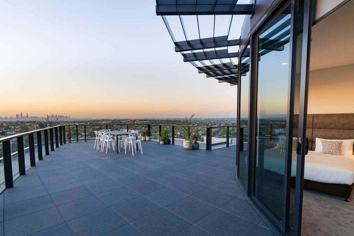 Penthouse, plusieurs lits, balcon (Views)
