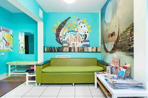 Sala de estar en el lobby