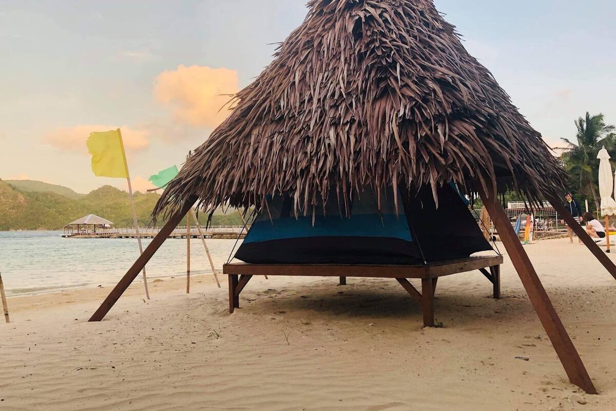 Lều phong cách lãng mạn, 1 phòng ngủ, quang cảnh bãi biển, sát bãi biển (Camping Tent) | Két bảo mật tại phòng, bàn 