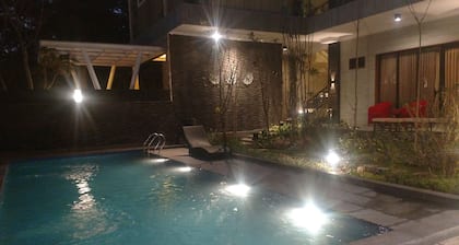 Villa Jaran Jingkrak - Hostel