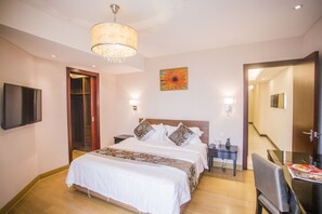 Executive Apartment, 3 Bedrooms | Desk, blackout drapes, soundproofing, rollaway beds - Beijing Guangyao Service Apartment Chaoyangmen (Beijing)