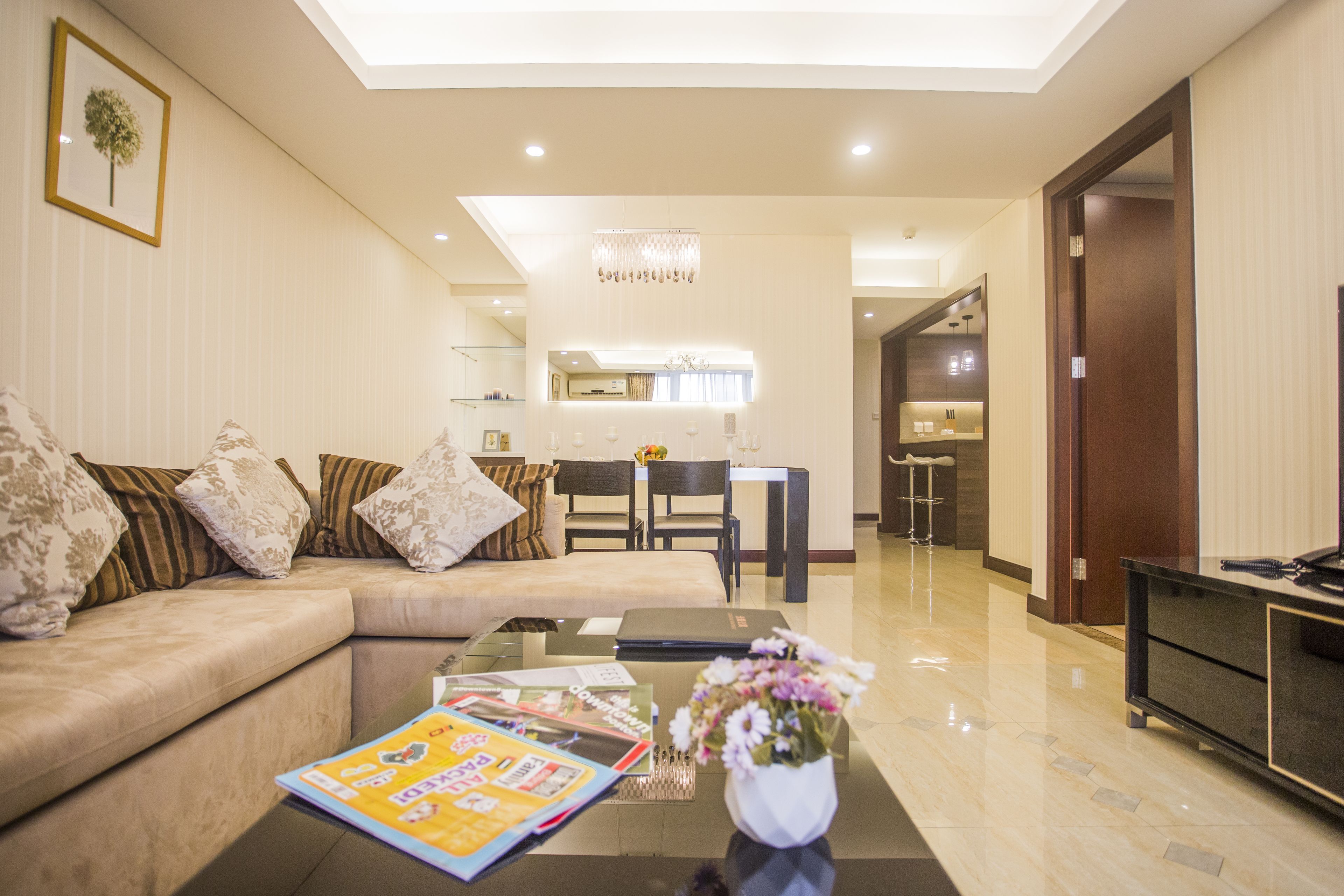 executive apartment, 1 bedroom | living area | flat-screen tv
