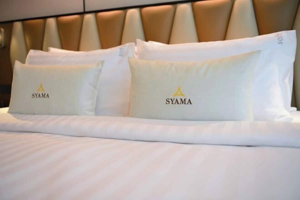 Minibar, in-room safe, desk, blackout curtains