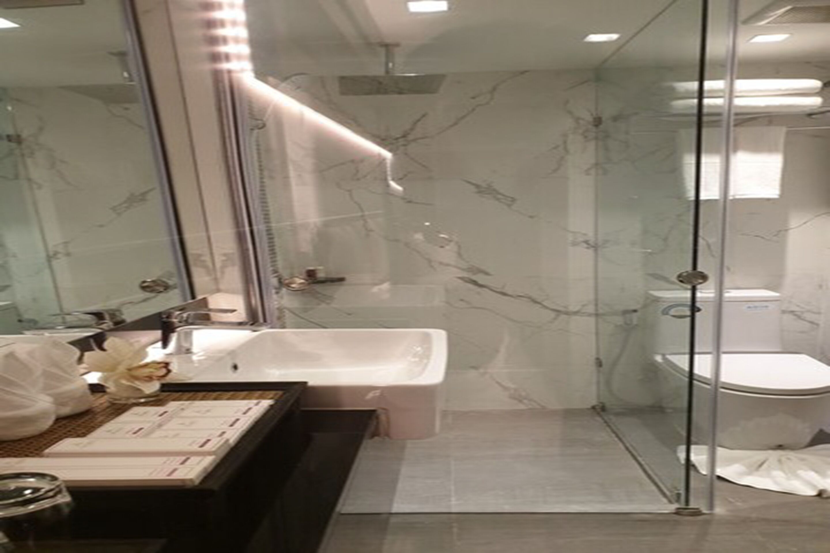 superior room, 1 queen bed | bathroom | shower, rainfall showerhead, free toiletries, hair dryer