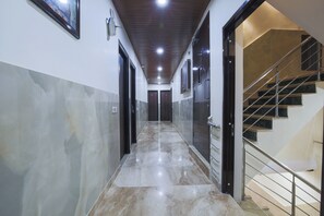 Staircase - Hotel Sweet Home DX (New Delhi)