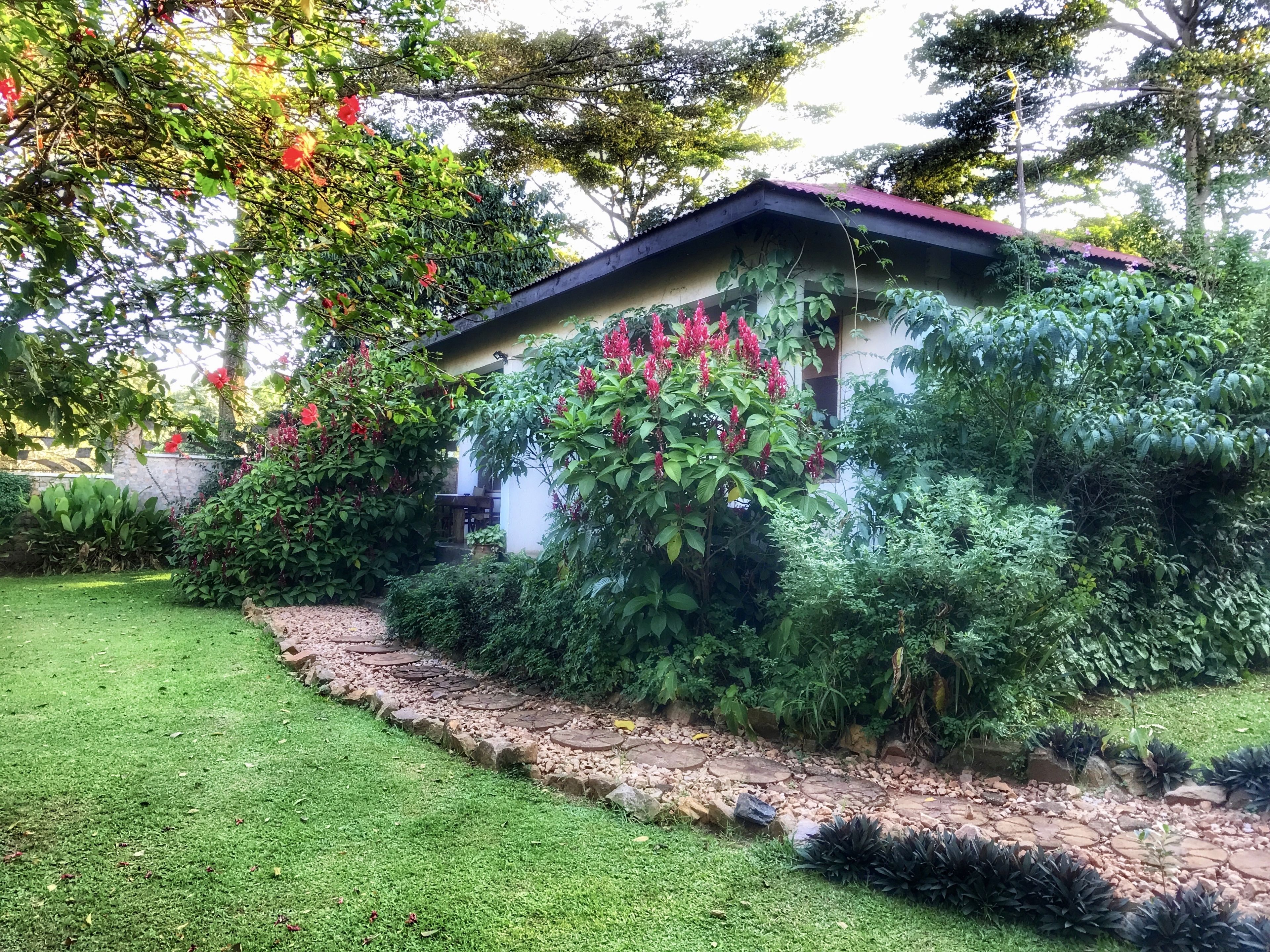 deluxe cottage, garden view | 1 bedroom, in-room safe, desk