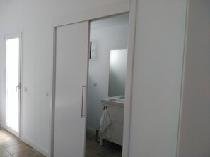 Interior - QUINTERO SUITES (NOPAL AND VEROL) 2 COUPLES? BOOK THE TWO SUITES (San Bartolomé)