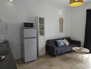 Smart TV - QUINTERO SUITES (NOPAL AND VEROL) 2 COUPLES? BOOK THE TWO SUITES (San Bartolomé)