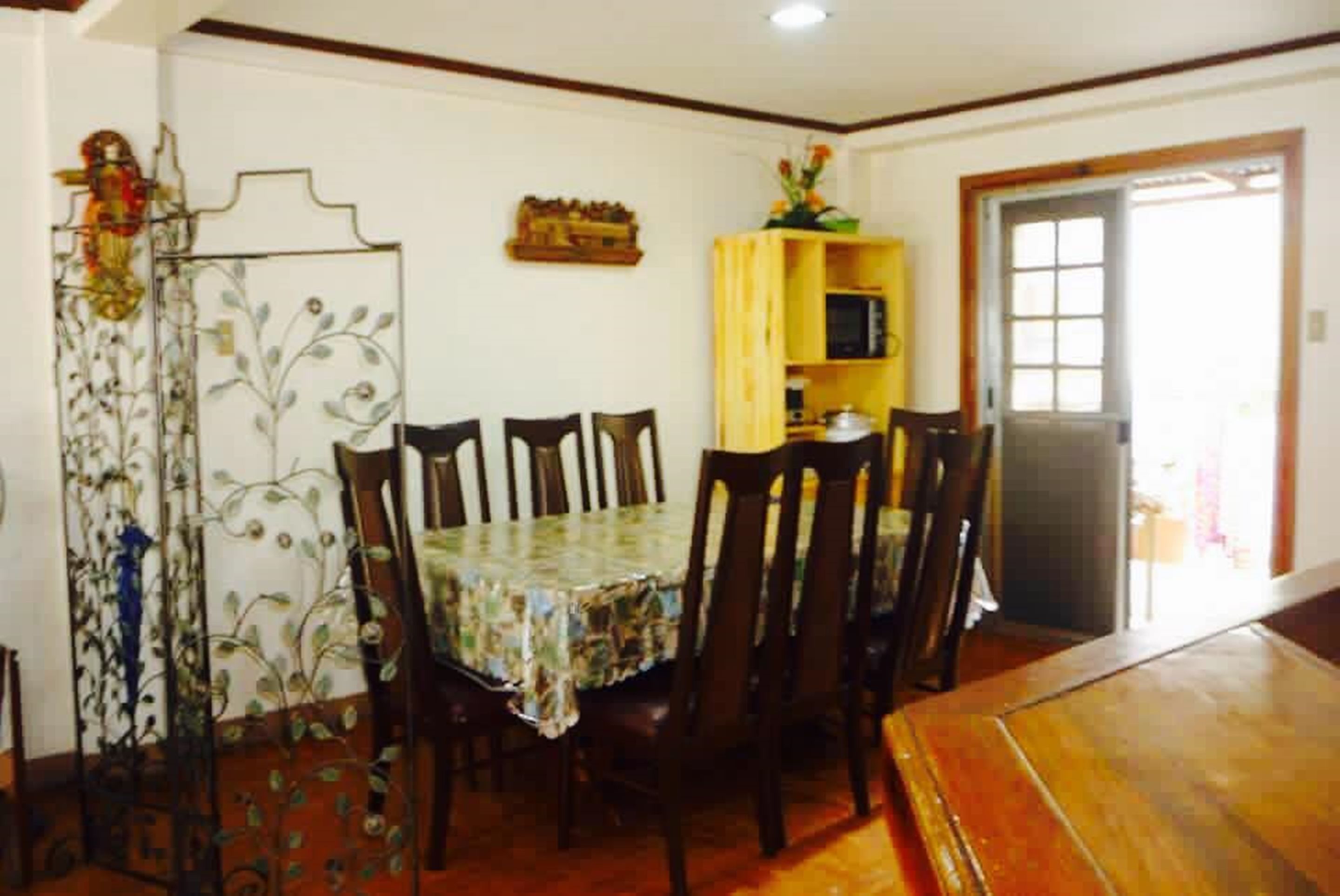 2BR unit  | In-room dining