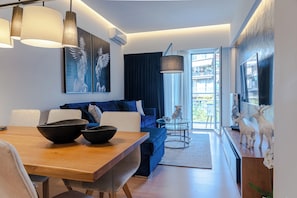 Smart TV - Acropolis Museum View Executive Apartment | 3 Falirou str  11742 Athens, Acropolis View Deluxe Penth (Athina)