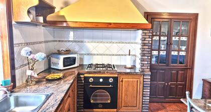 Emiliana Cottage entouré de vergers