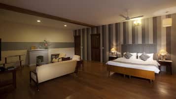 Bungalow, 5 Bedrooms (Taneerhulla) | Bathroom | Shower, slippers, towels