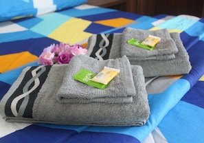 Studio Suite, 1 Queen Bed with Sofa bed