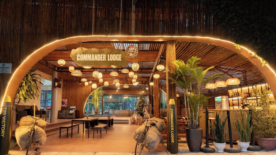 Commander Lodge