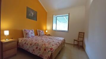 2 bedrooms, free WiFi, bed sheets