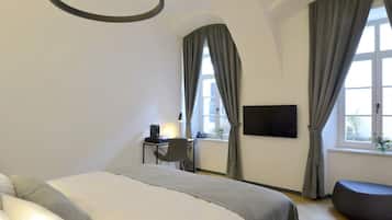 Superior Double Room | 1 bedroom, Egyptian cotton sheets, premium bedding, in-room safe