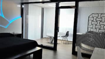 Suite | Caixa forta a l'habitació, escriptori i habitacions insonoritzades