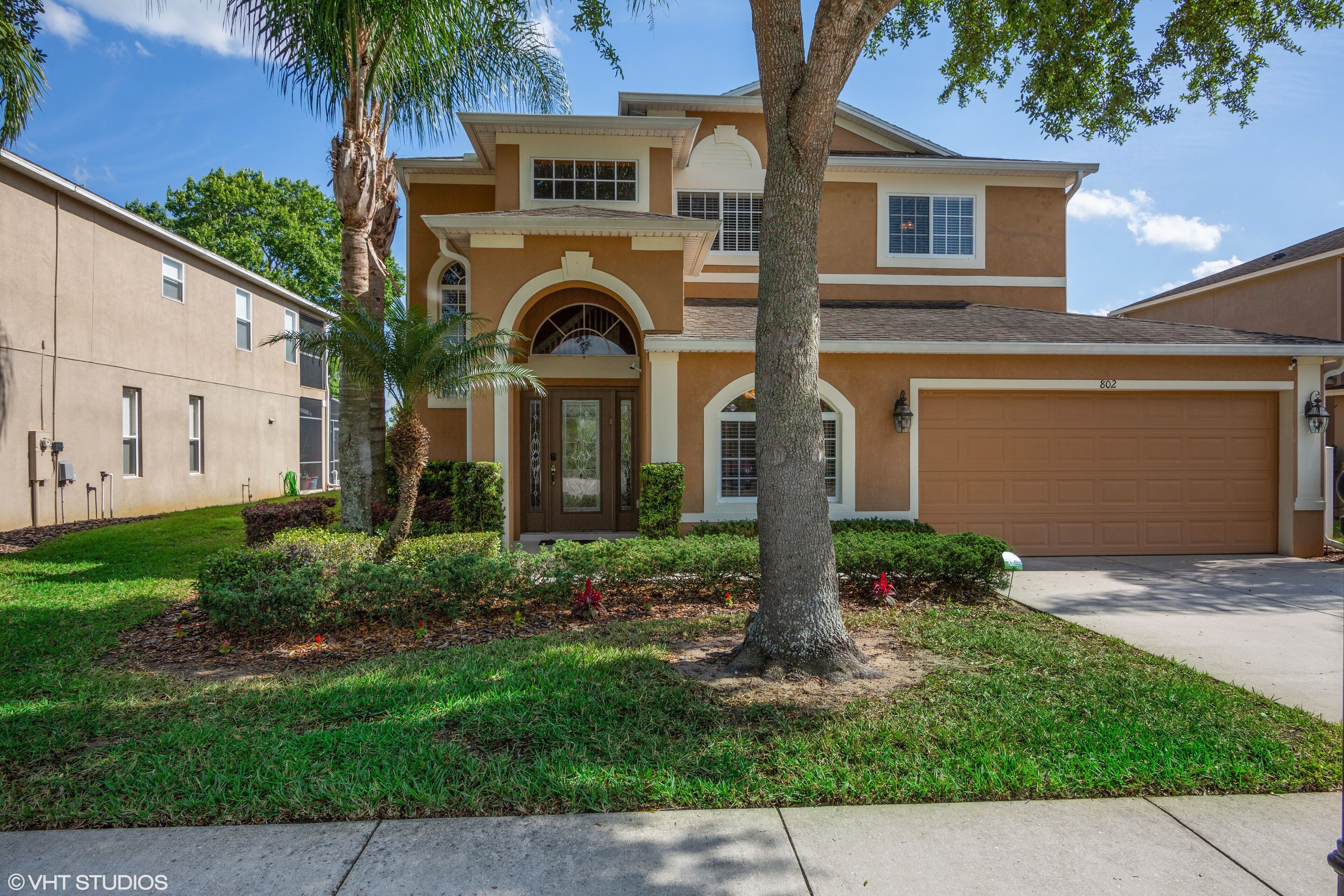 Luxury Disney area villa,Shire,West Haven,south facing private pool & spa