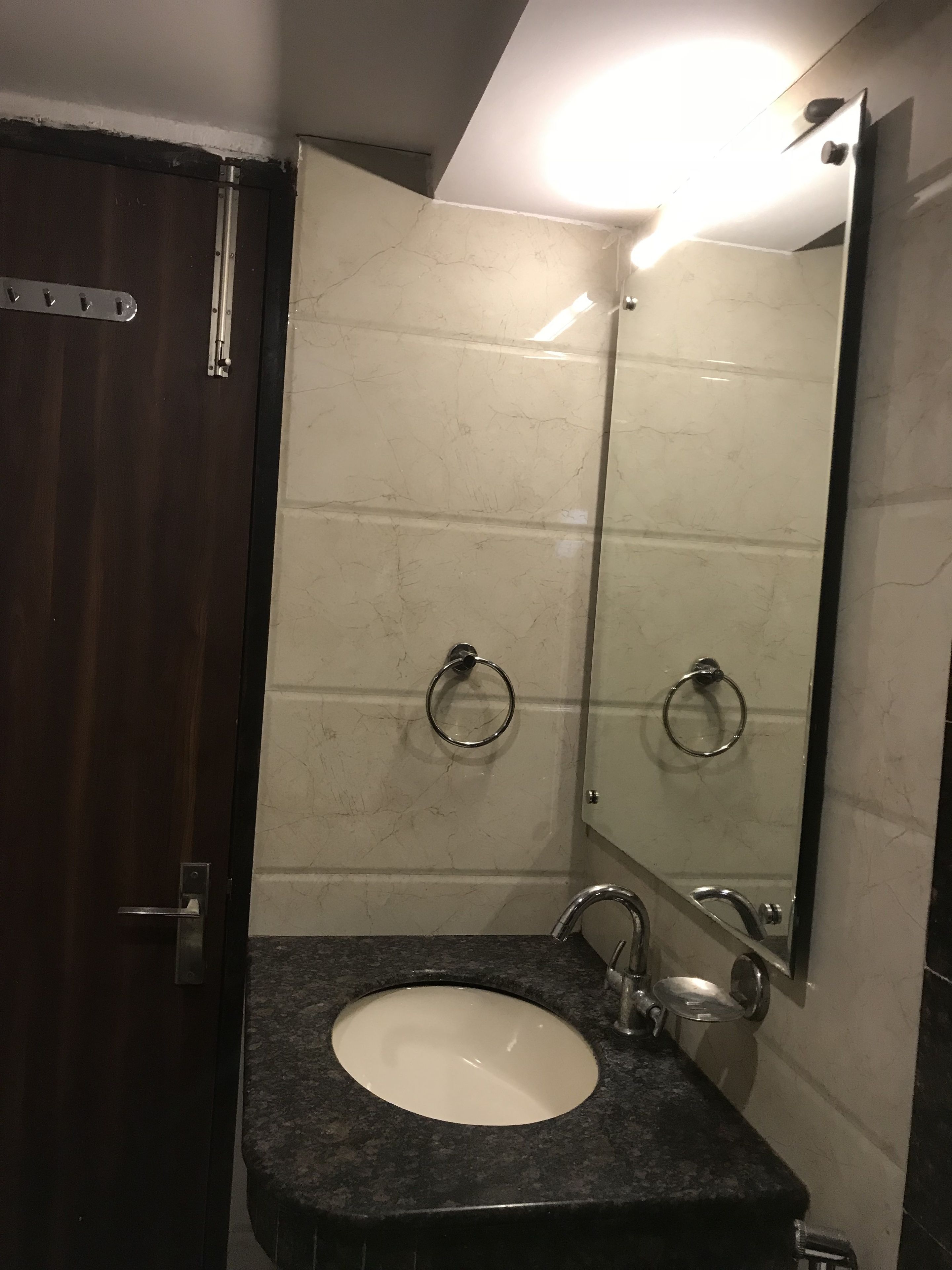 Foto - Hotel Avtar At New Delhi Railway Station