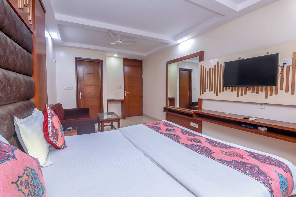 Habitación estándar, 1 cama doble, no fumadores | Escritorio, espacio para trabajar con un portátil, wifi gratis