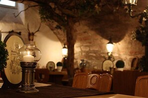Free daily buffet breakfast - Hotel & Restaurant Zum Riesen (Wallduern)