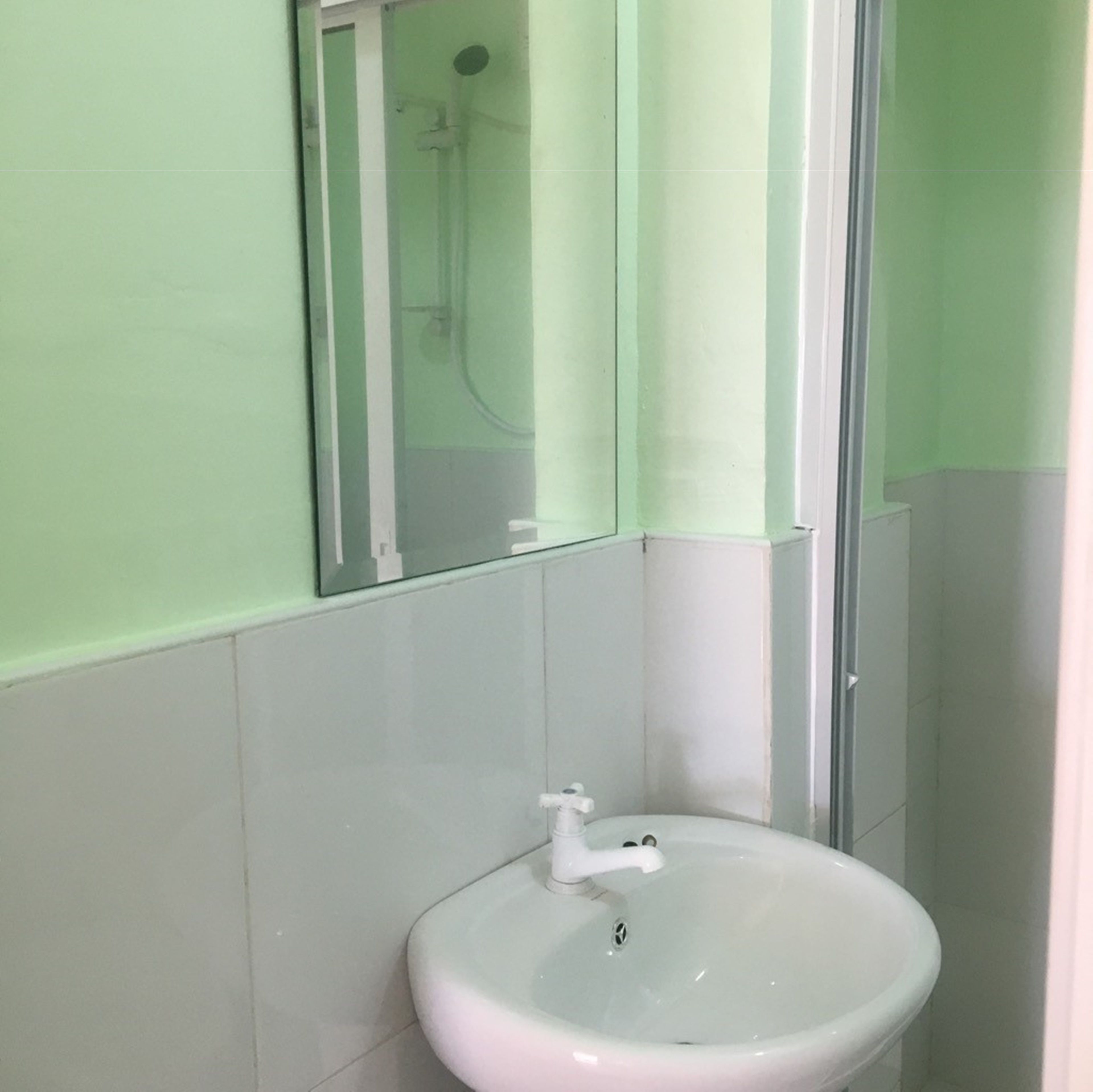 Baño | Regadera, amenidades de baño gratuitas, toallas 