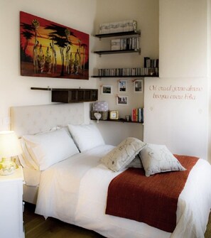 Comfort Suite, Mountain View | Iron/ironing board, cribs/infant beds, bed sheets - La casa di Agata (Fucecchio)