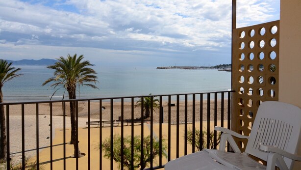 Property grounds - RIELLS PLATJA (Escala)