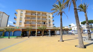 Exterior - RIELLS PLATJA (Escala)