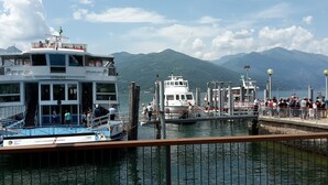 Unclassified image, 4 of 32, button - FeWo Luino Loft: Historic Charm, 100m to Lake & Swiss Gateway. (Luino)
