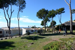 Property grounds - ATENES 12 (Estartit)