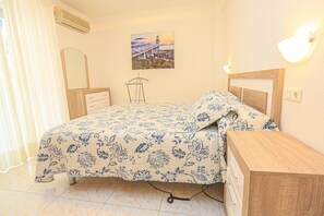 1 chambre, Wi-Fi gratuit, draps fournis