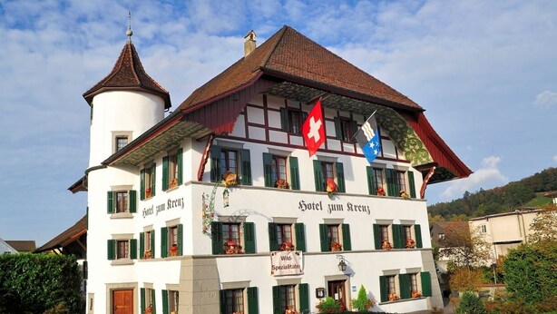 Unclassified image, 1 of 19, button - Hotel zum Kreuz (Suhr)