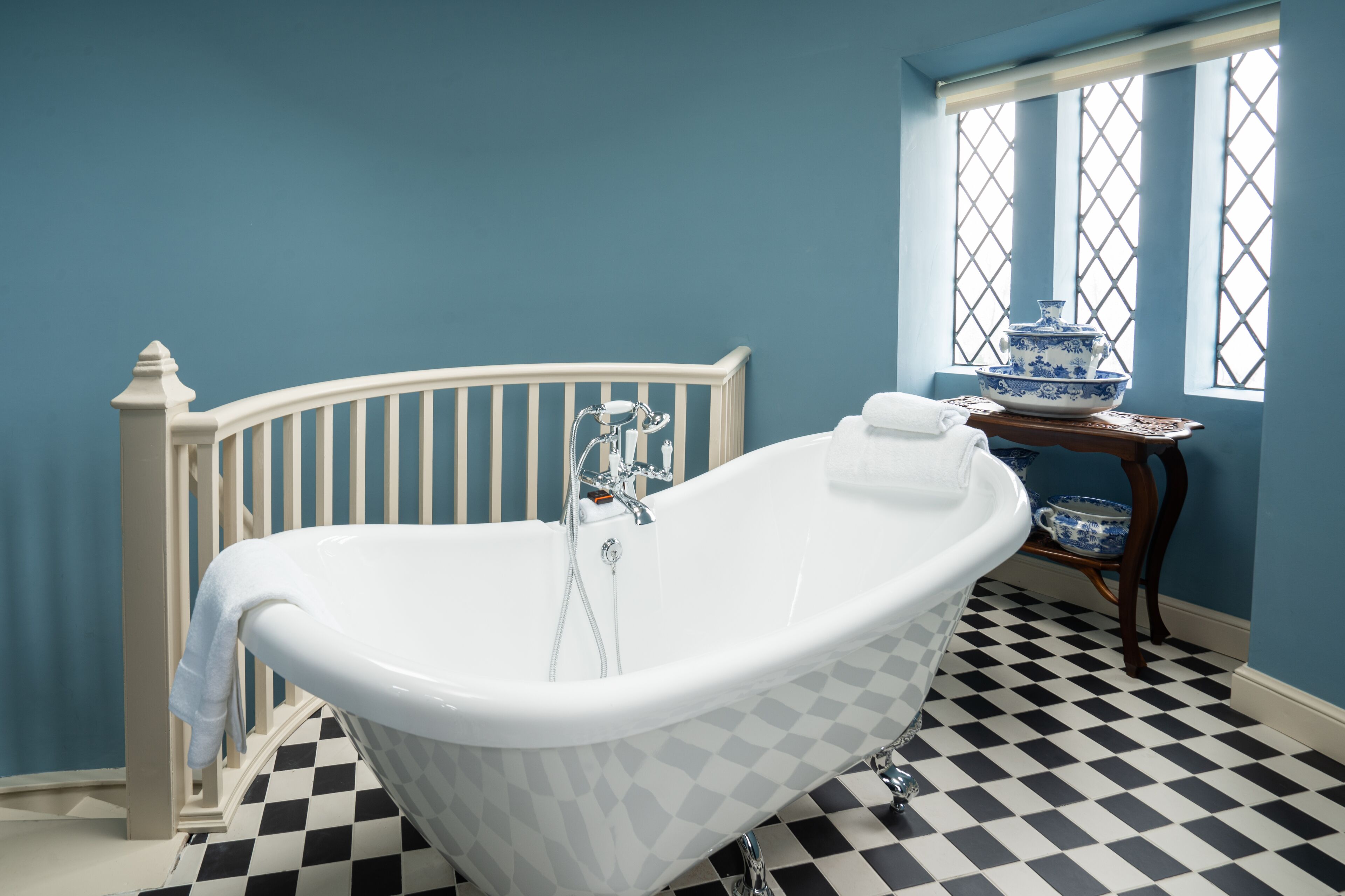 killeavy castle | bathroom | combined shower/bathtub, bathrobes, slippers, towels