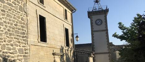 مكان جذب سياحي