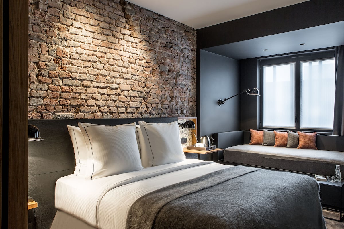 triple room | 1 bedroom, premium bedding, down duvets, in-room safe