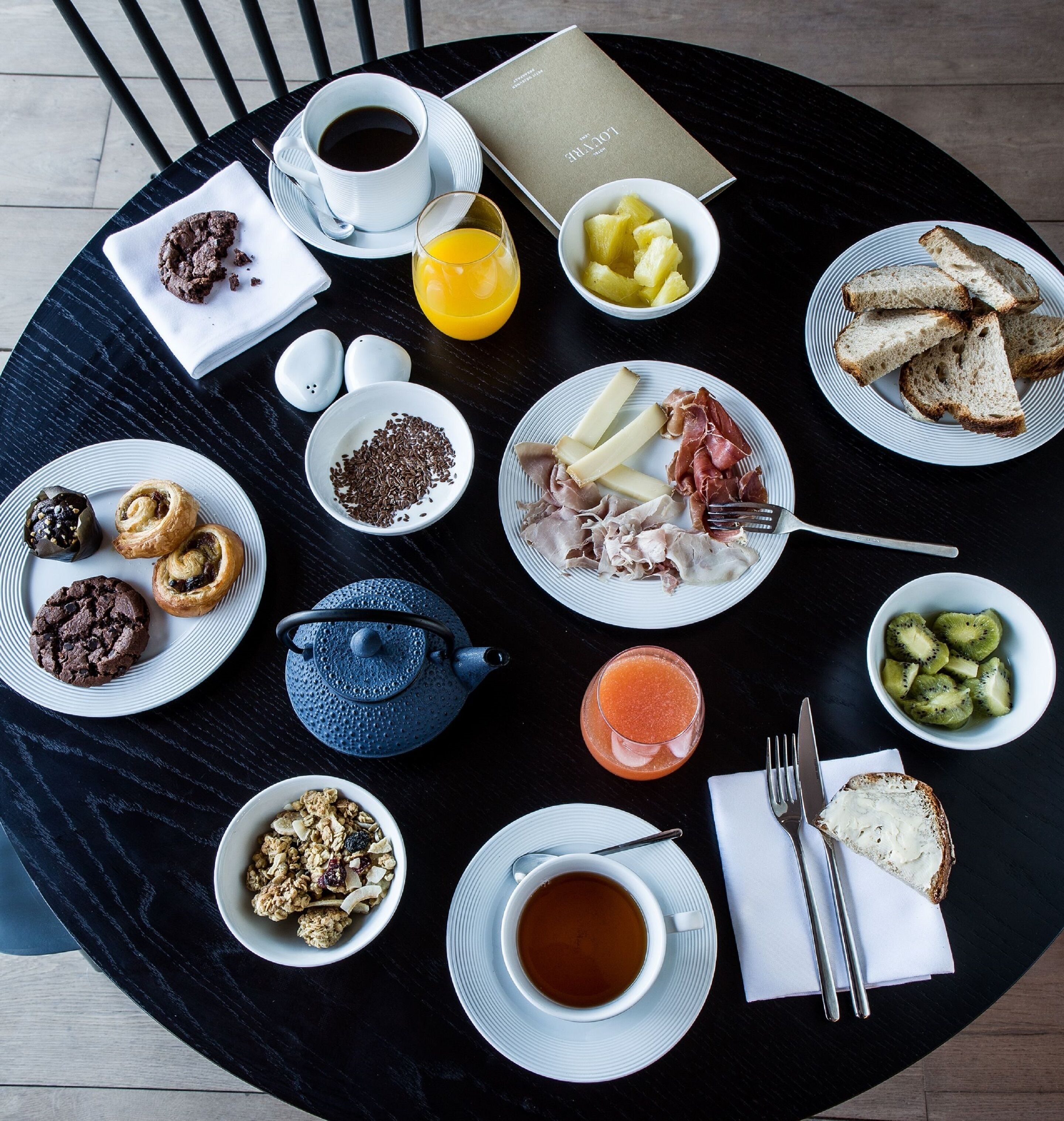 daily buffet breakfast (eur 22 per person)