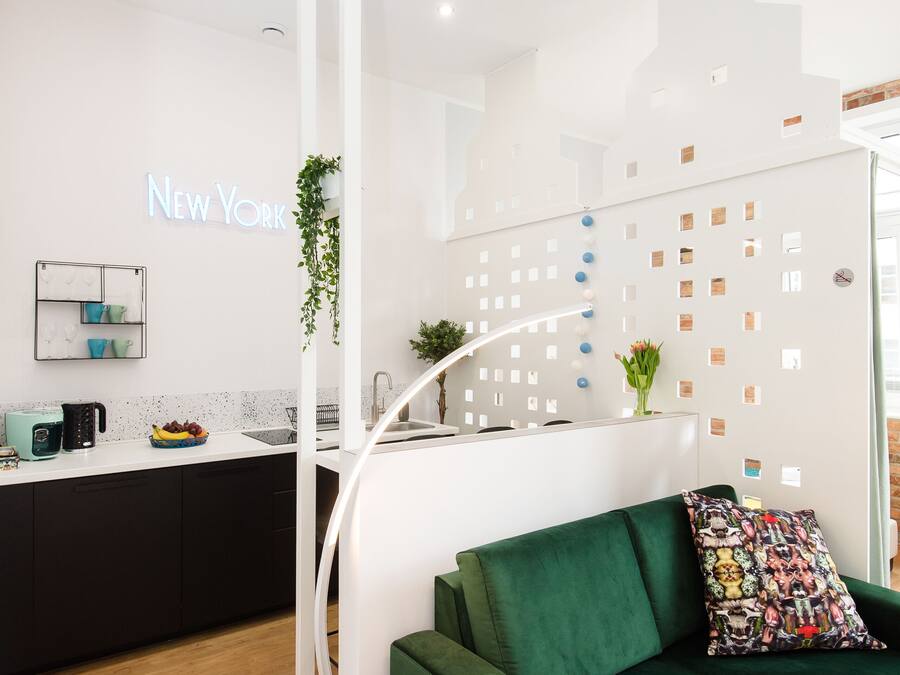 Design Apartment (New York) | Living area | 32-inch flat-screen TV with cable channels, TV