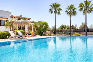 Pool - Chalet Irene by dracmallorca (Santanyi)