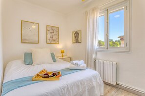 2 bedrooms, in-room safe, free WiFi, bed sheets - Chalet Irene by dracmallorca (Santanyi)