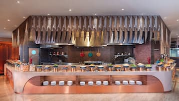 Sarapan prasmanan setiap hari dengan biaya tambahan