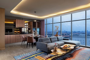 Grand Room, 1 Bedroom, Non Smoking, City View | In-room dining